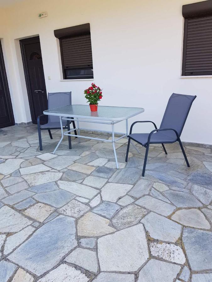 Lemon Flowers Apartments Nea Skioni Exterior foto